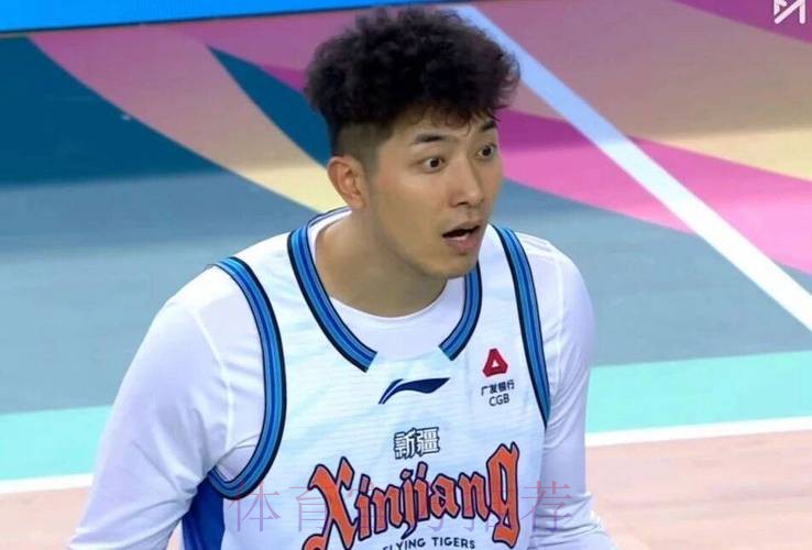 劳森妙传 吴冠希大勾手稳稳命中 劳森妙传 吴冠希大勾手稳稳命中